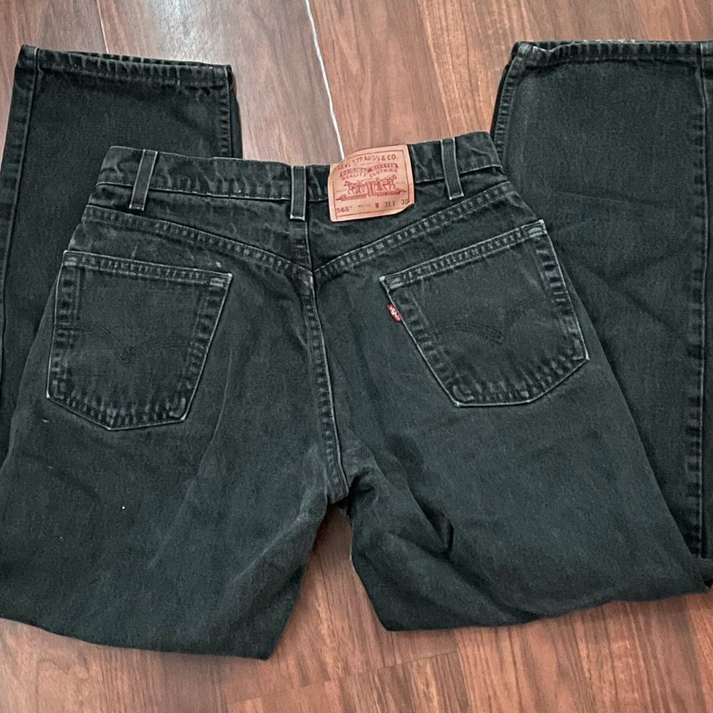 Levi mom jeans!